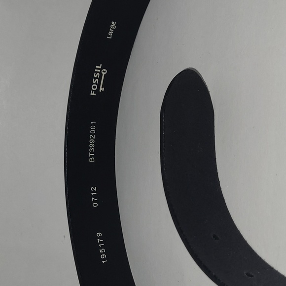 NWOT Fossil Mluti Stud Leather Belt - Picture 5 of 8